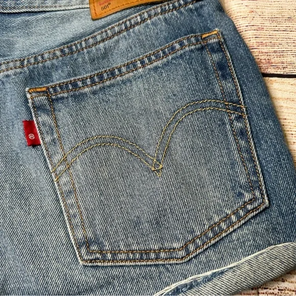 Levi's 501 Denim Shorts - Picture 14 of 15